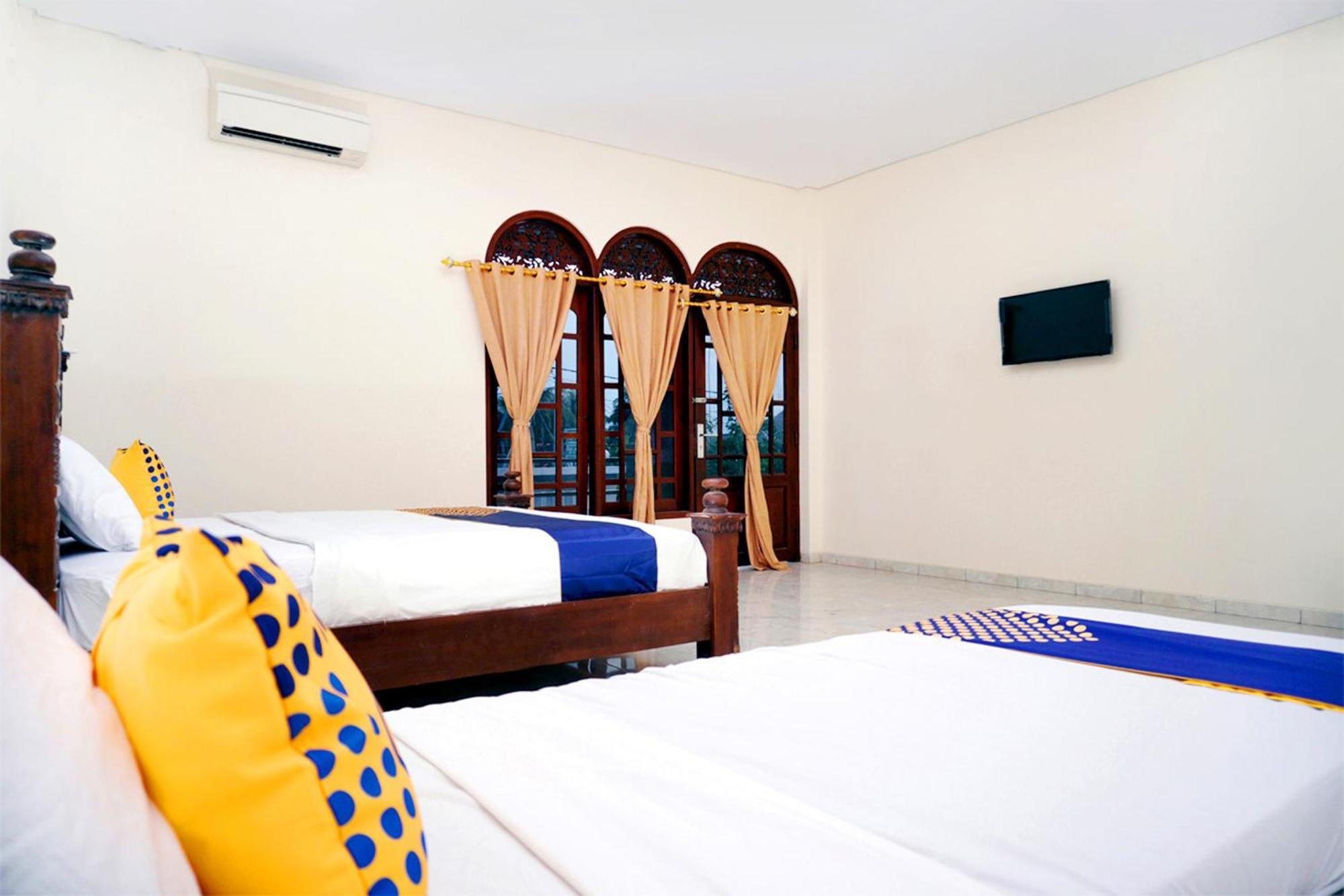 Spot On 2629 Duta Karimun Hotel Каримунджава Екстериор снимка