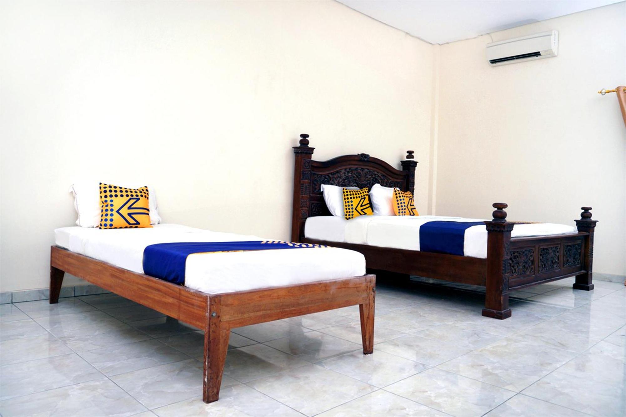 Spot On 2629 Duta Karimun Hotel Каримунджава Екстериор снимка